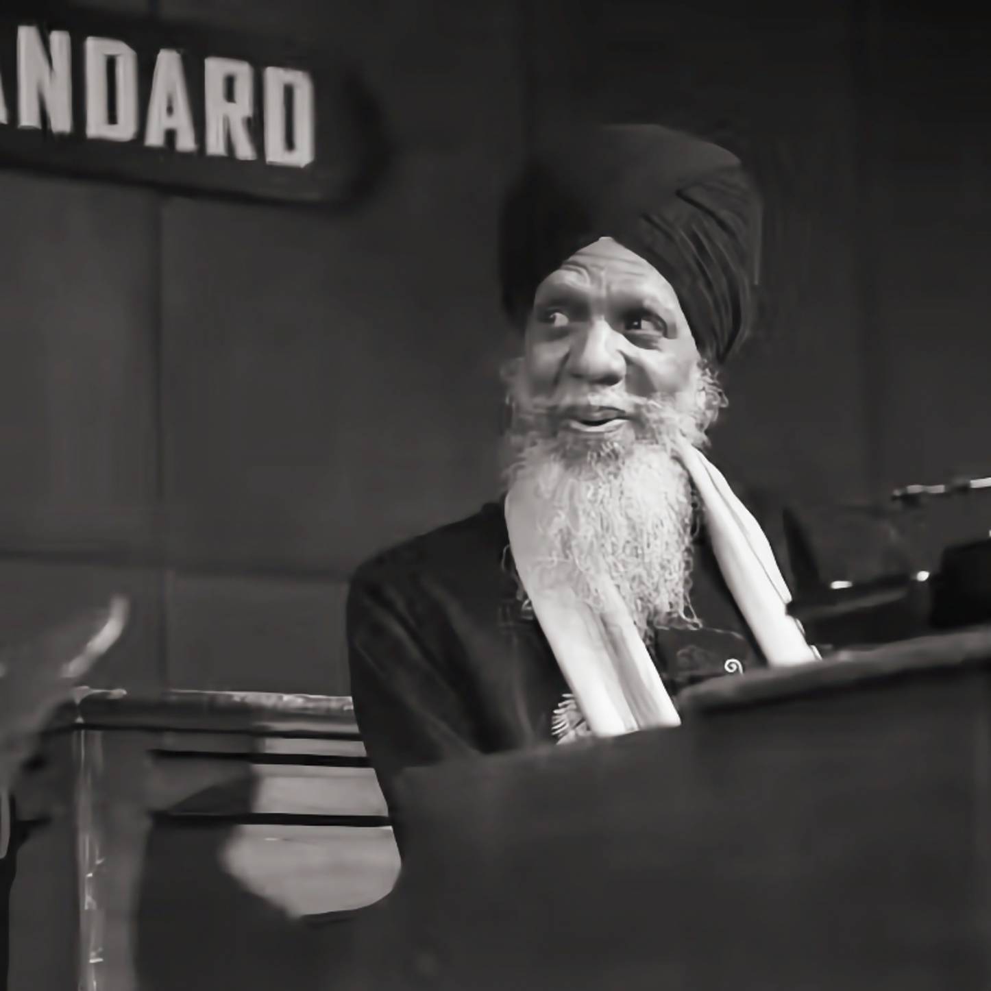 Dr. Lonnie Smith, New York, NY, January 11, 2012 (early set)